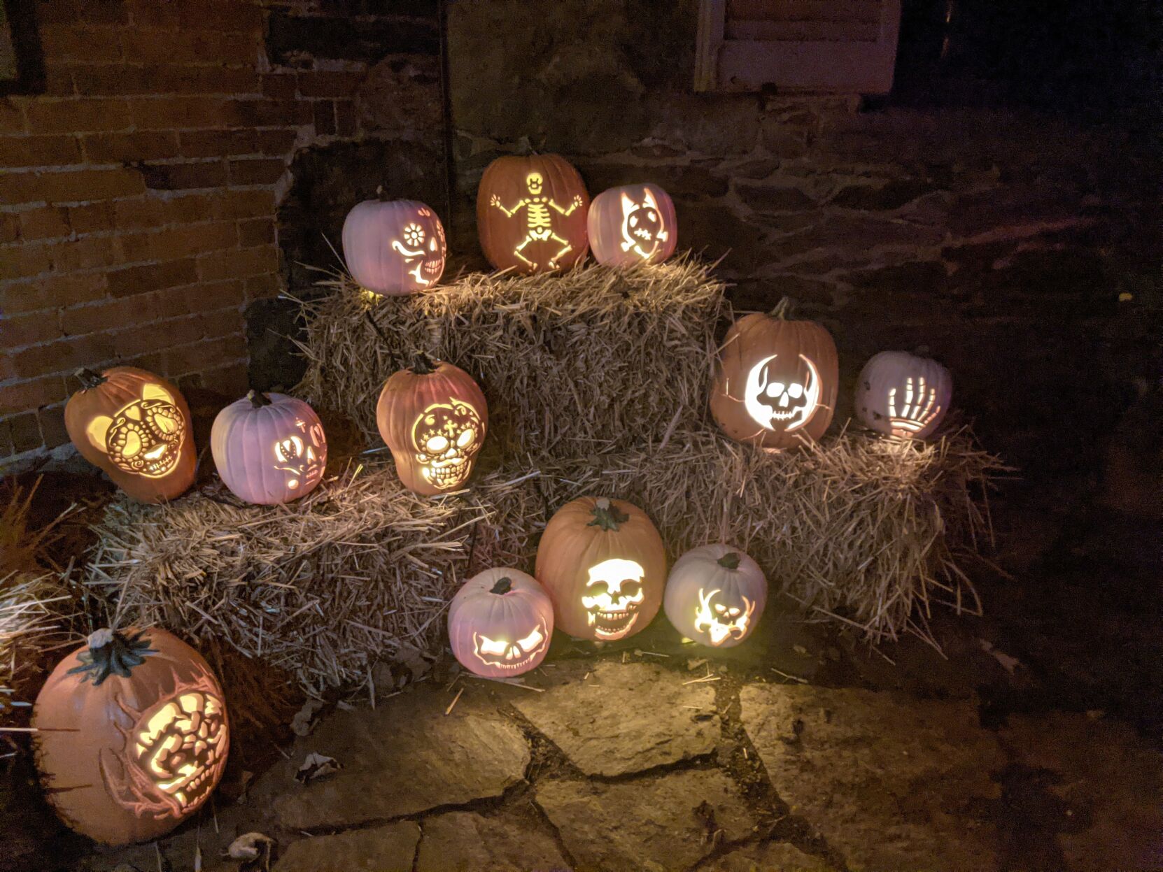pile of pumpkins